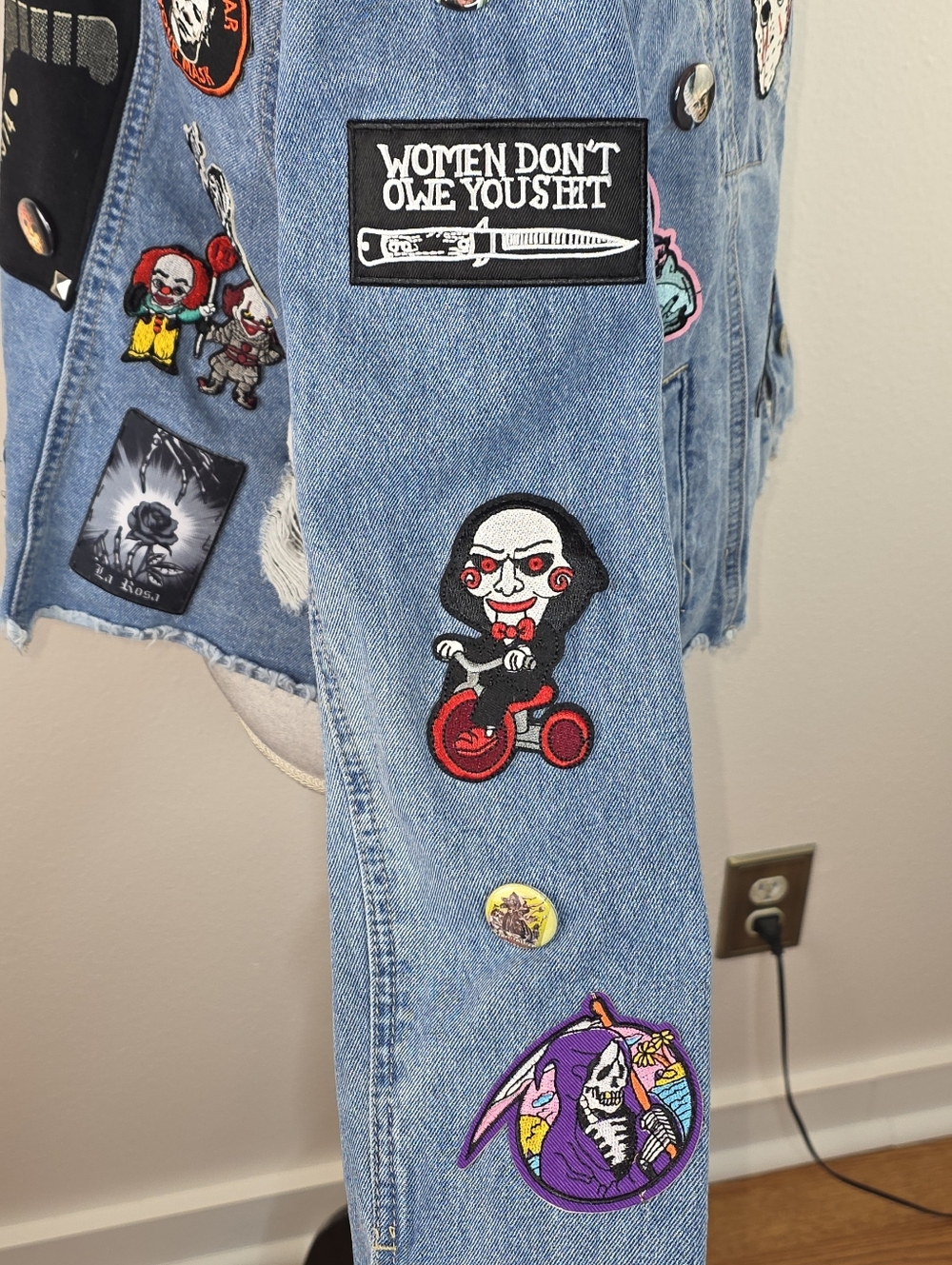 Boneyard Threadz Final Girl Denim Horror Battle Jacket Size 1X - Picture 6 of 12